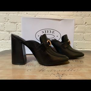 Steve Madden Chuckie Black Leather Block Heel Mule